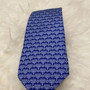 Boys Vineyard Vines Hanukkah Menorah tie